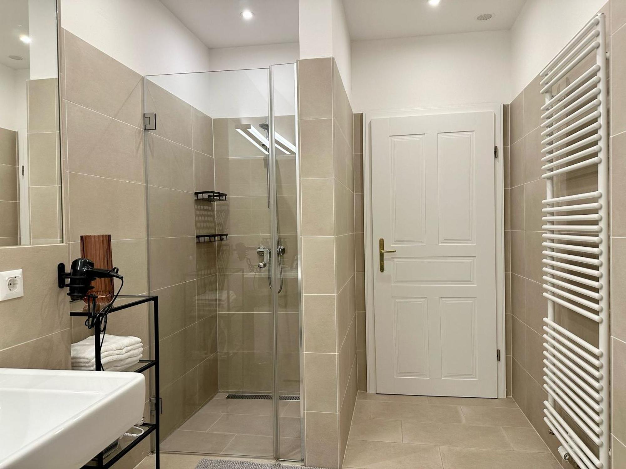 Designer Apartment Near Main Station Viena Exterior foto